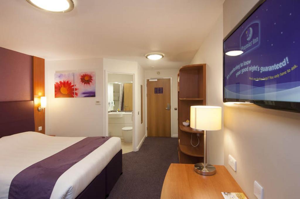 Premier Inn Kidderminster Luaran gambar